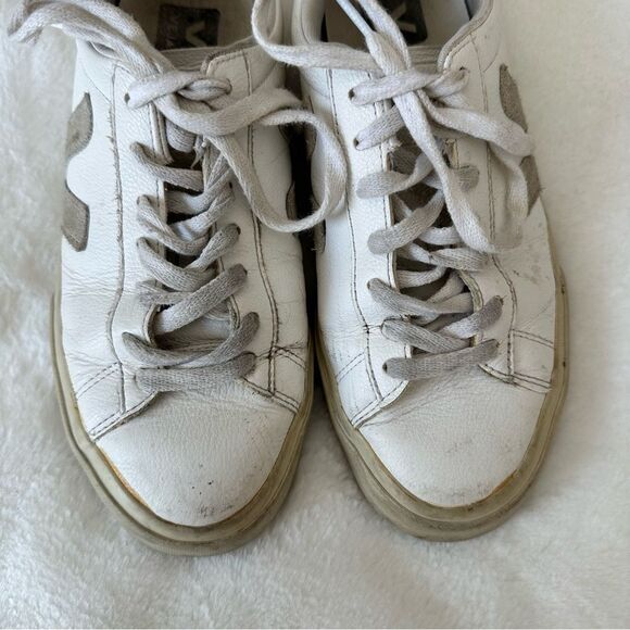 Veja Campo Sneakers Women’s Size 8 - Picture 3 of 12